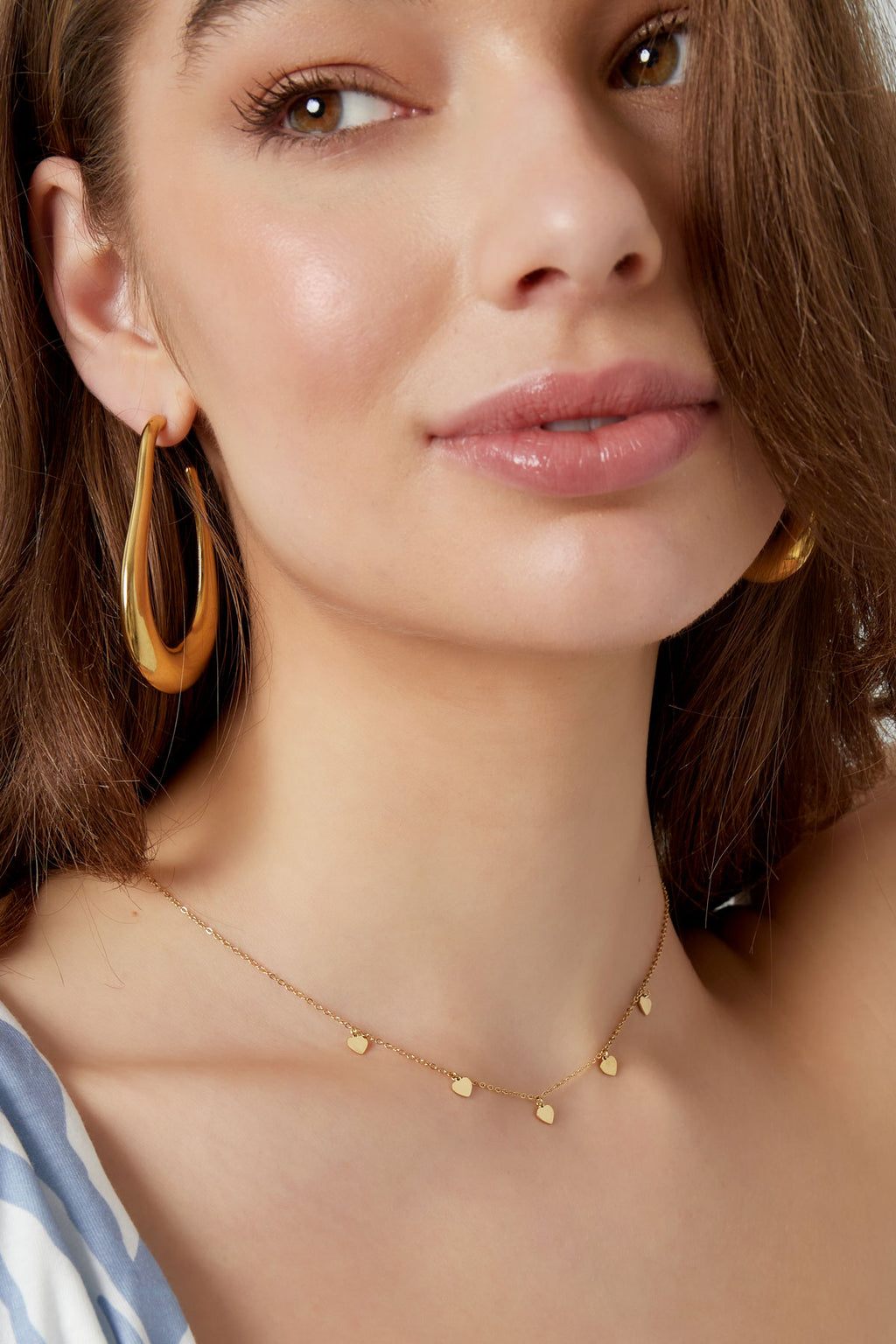 collier simple avec pendentifs coeur - doré