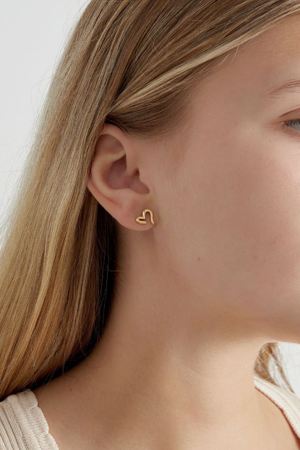 Les boucles d'oreilles ouvrent ton cœur