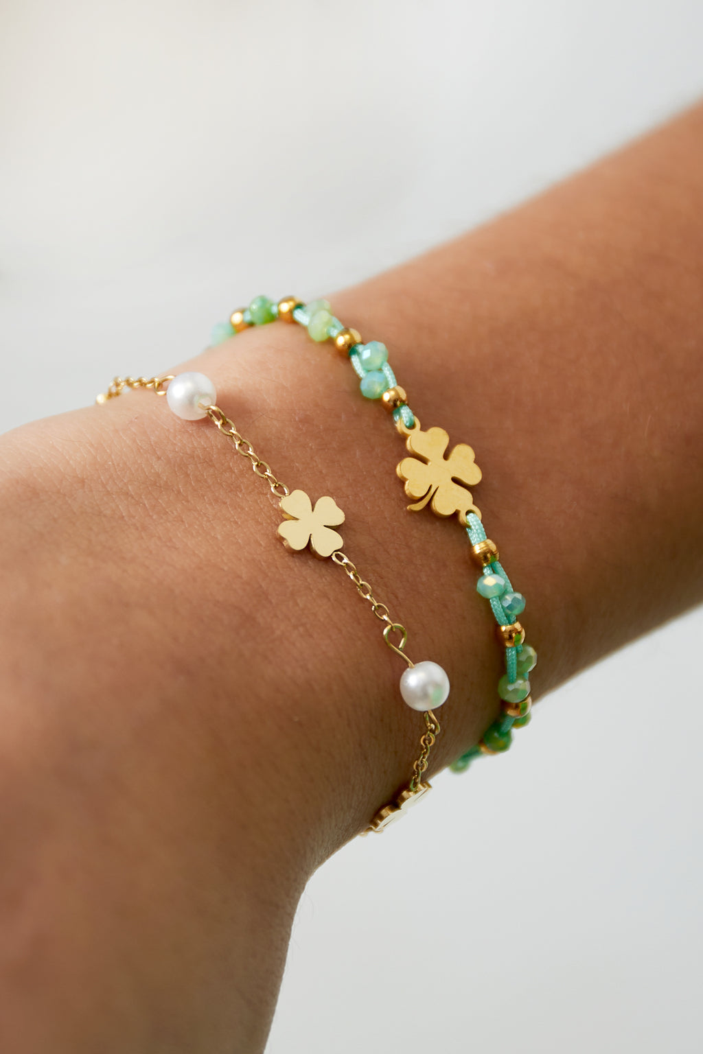 bracelet perle et trèfle