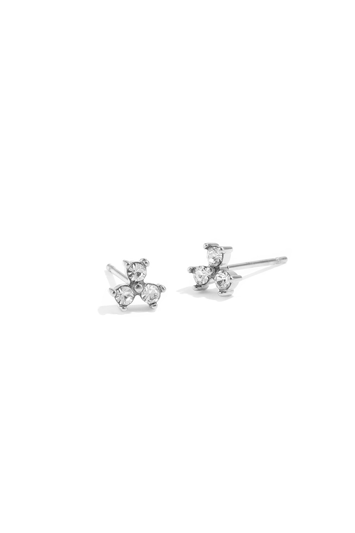 Boucles d'oreilles fines ornées de 3 pierres