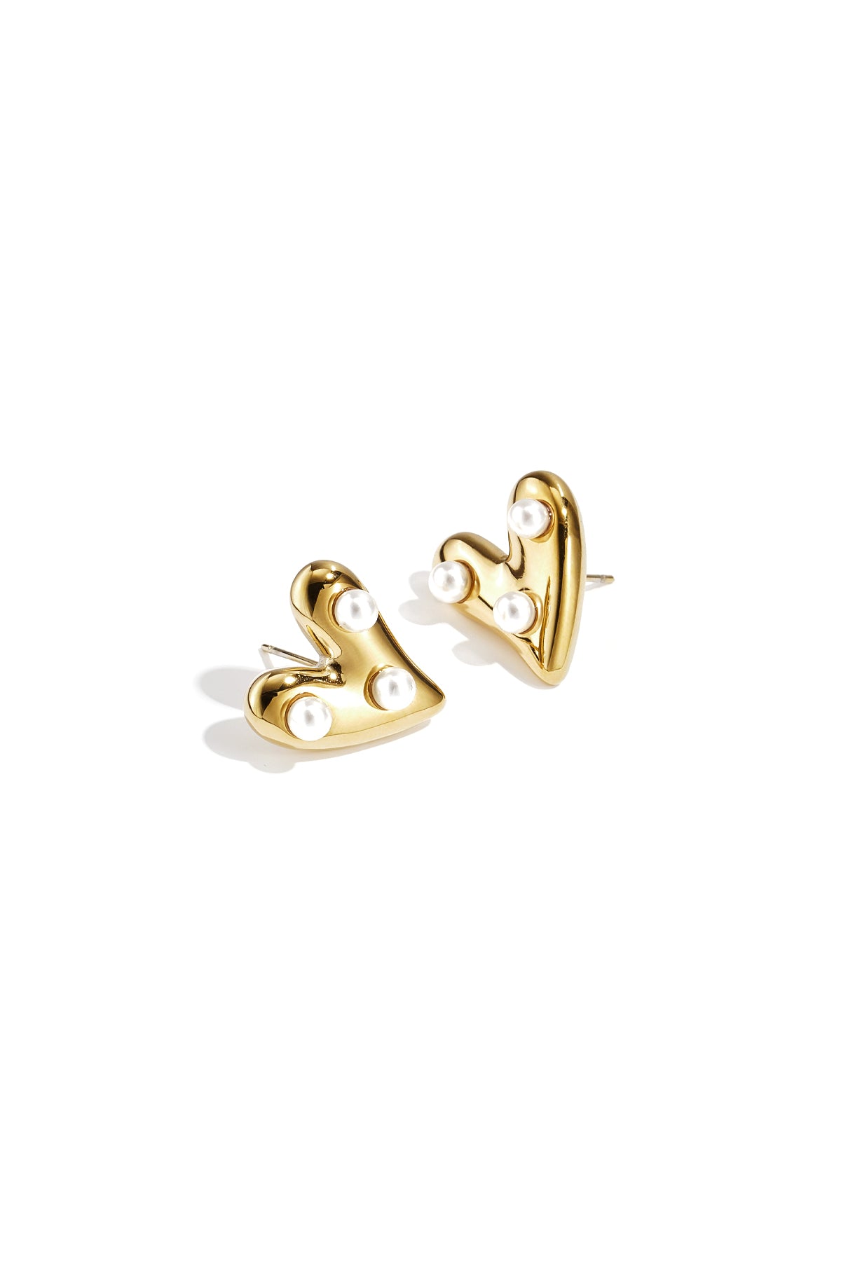 Boucles d'oreilles en forme de cœur avec des perles