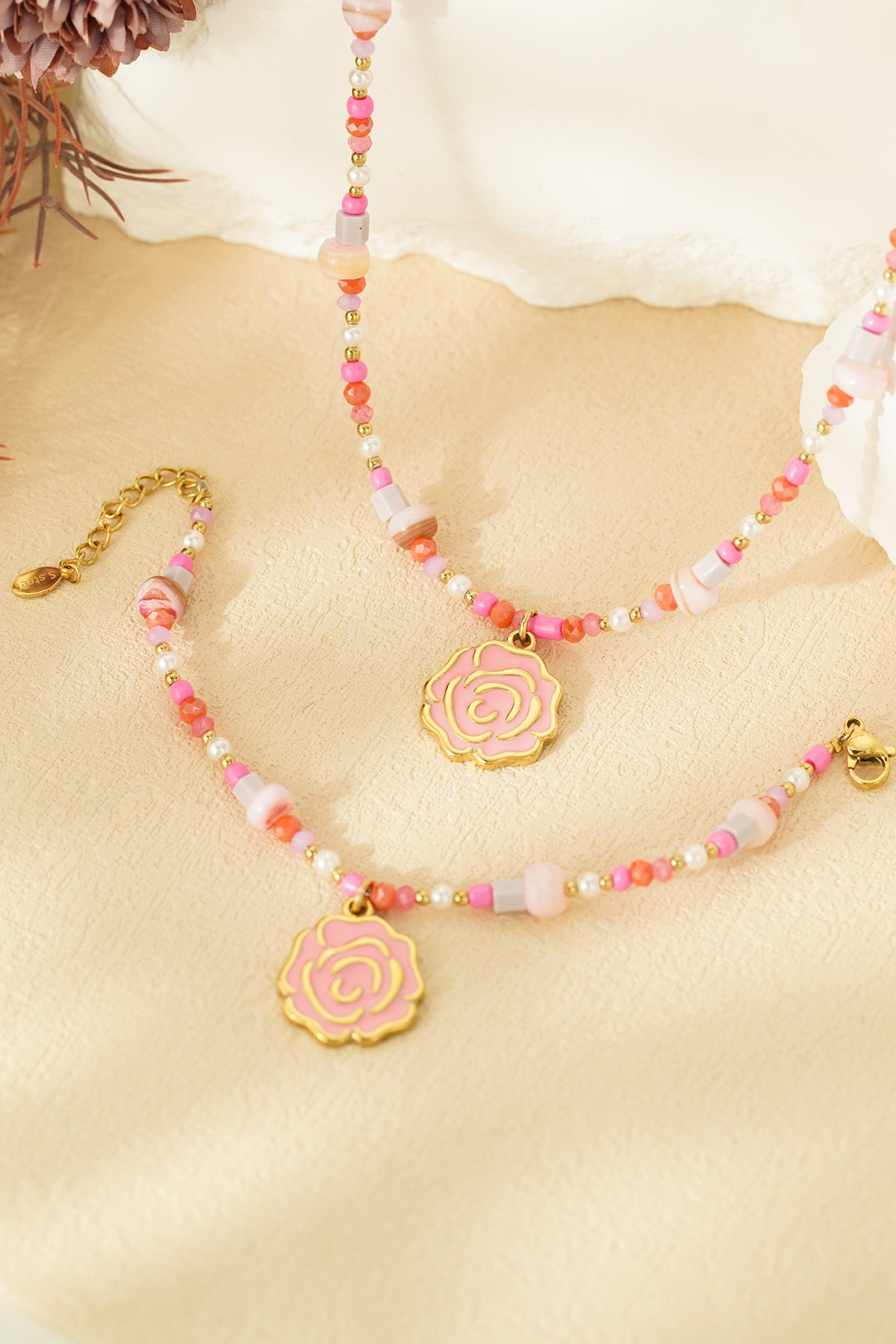 Bracelet perles roses - Couleur rose et or