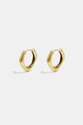 Boucles d'oreilles créoles aux bords arrondis et de forme carrée