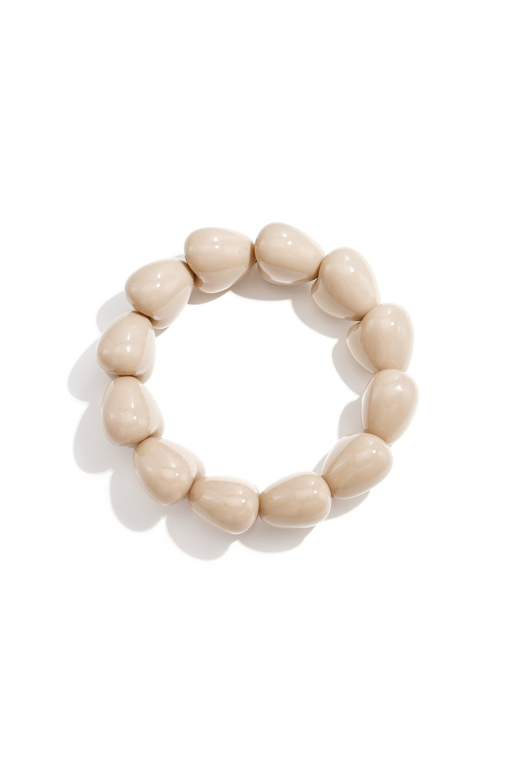Bracelet avec de grosses perles en forme de cœur