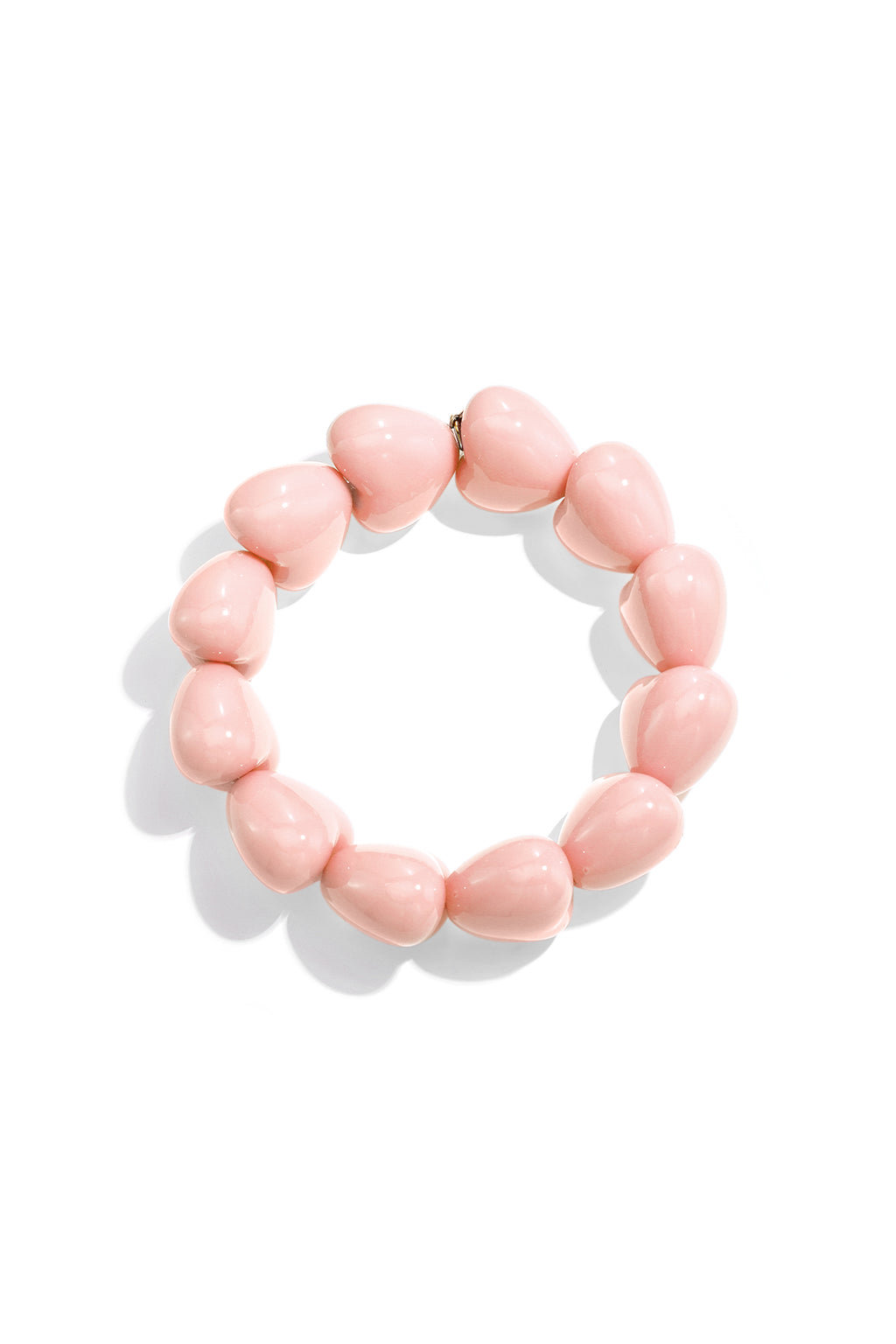 Bracelet avec de grosses perles en forme de cœur
