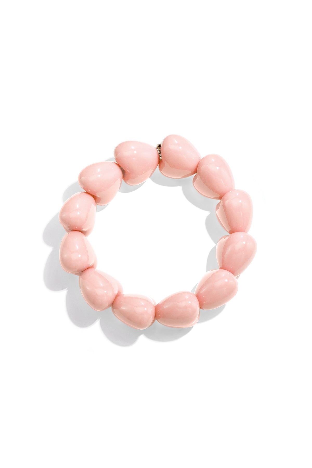 Bracelet avec de grosses perles en forme de cœur