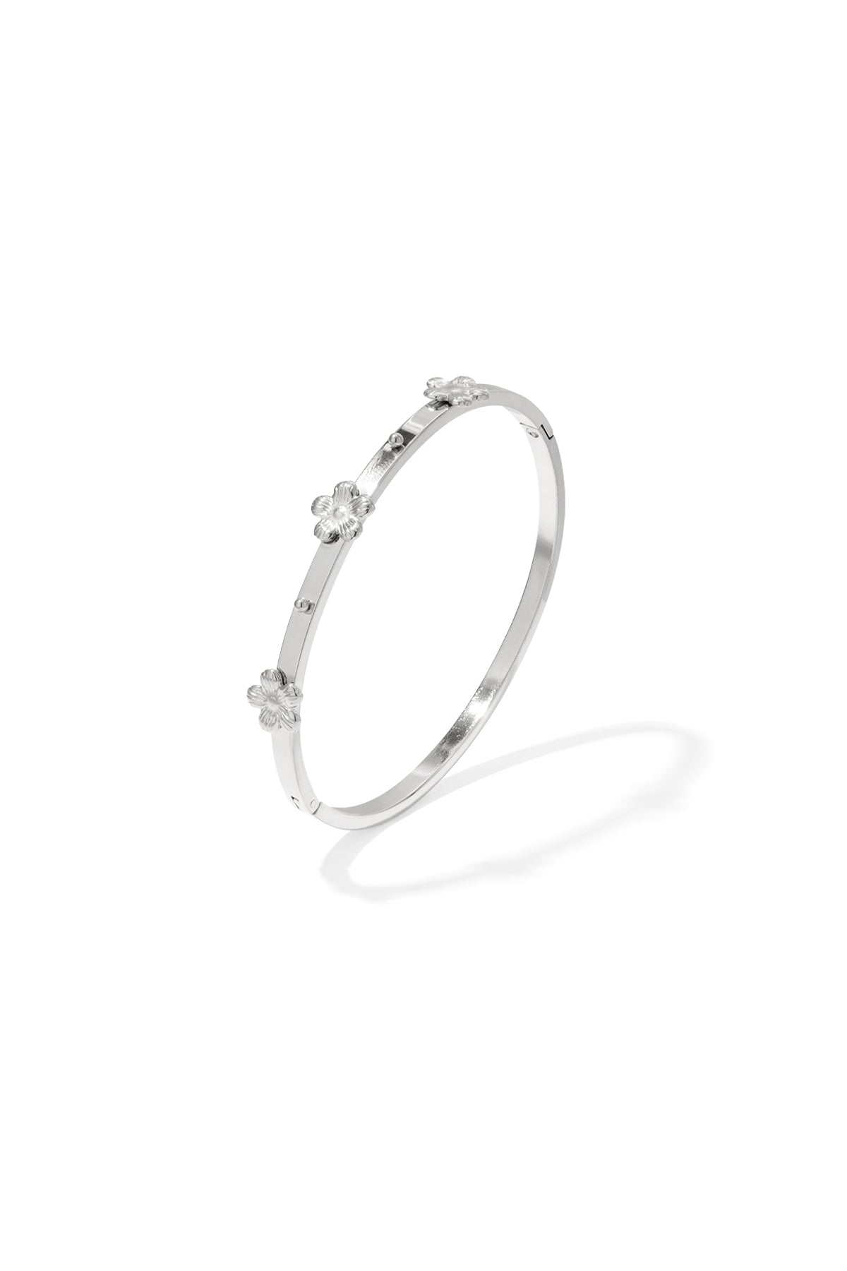 Bracelet orné de motifs floraux
