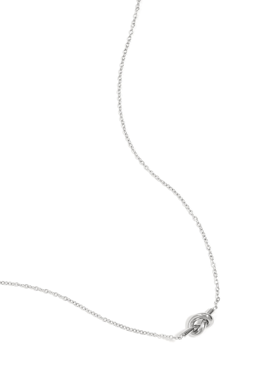 Collier simple avec breloque nouée - doré
