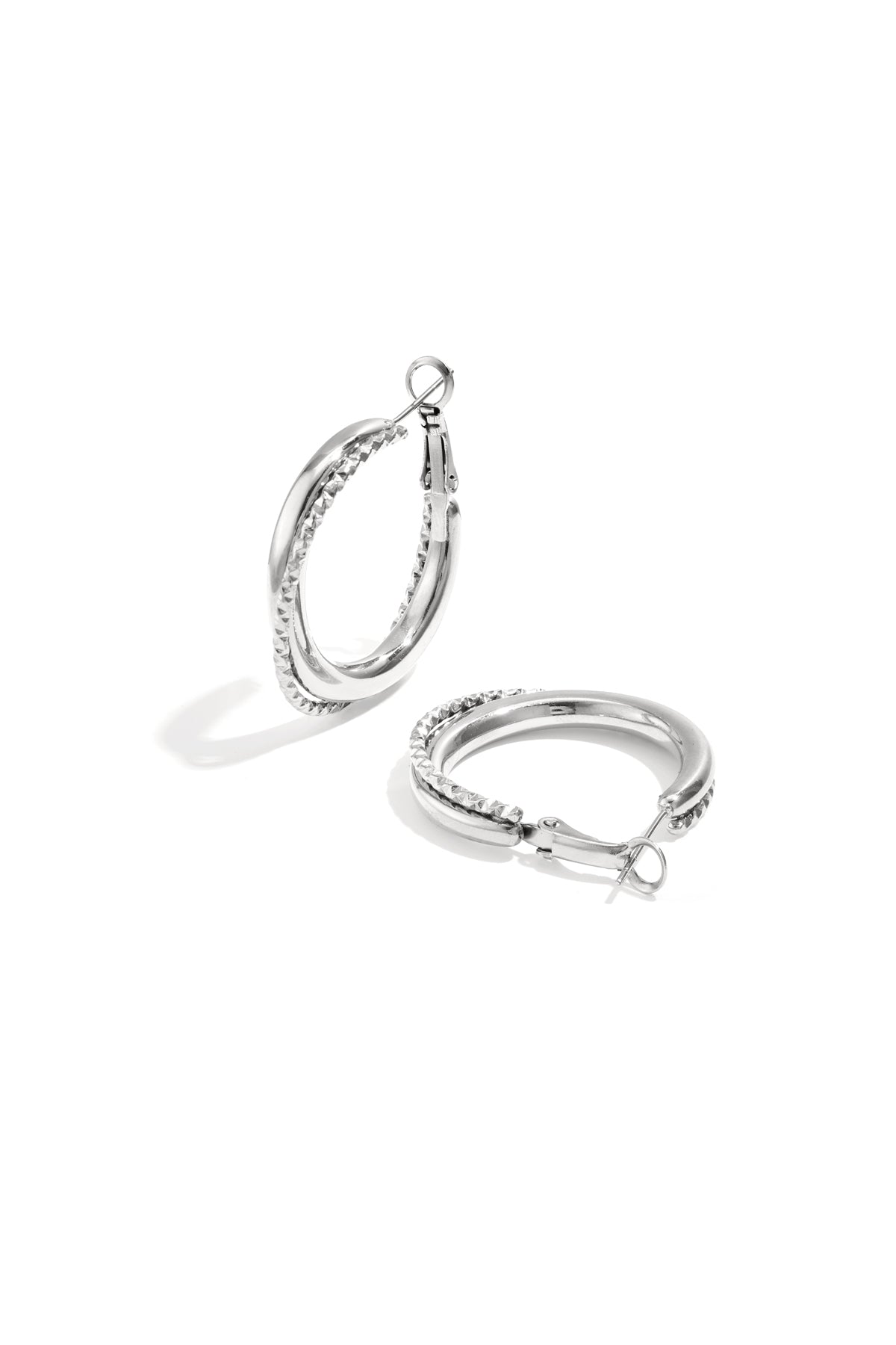 Boucles d'oreilles doubles créoles avec détail torsadé