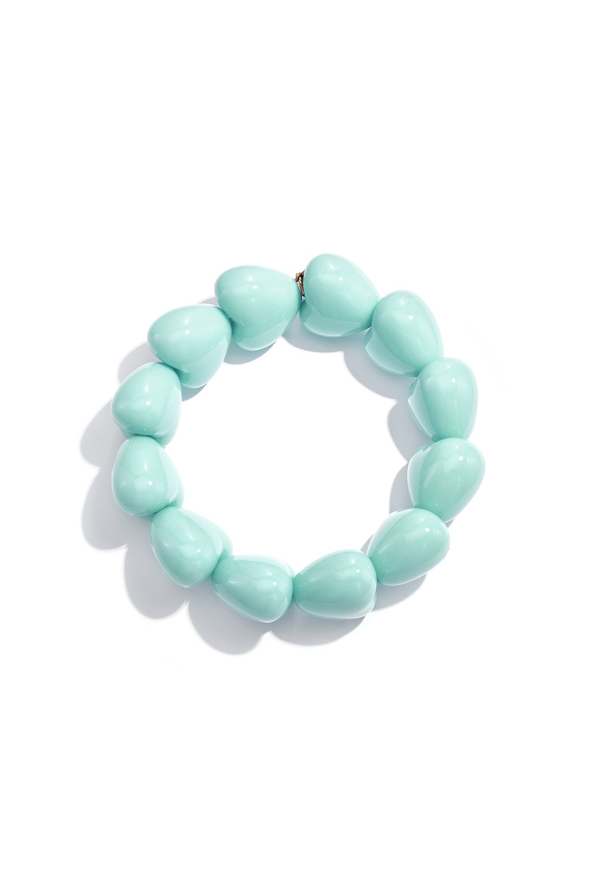 Bracelet avec de grosses perles en forme de cœur